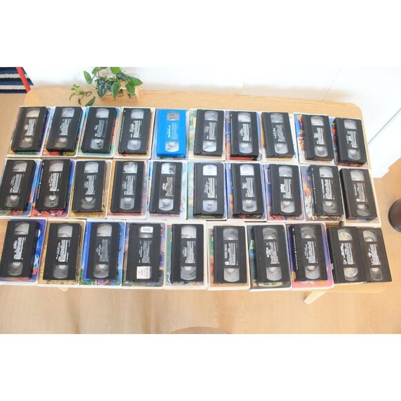 Disney Animated Movie VHS Lot of 30 NOT Tested | Most of the Classics - Picture 15 of 16
